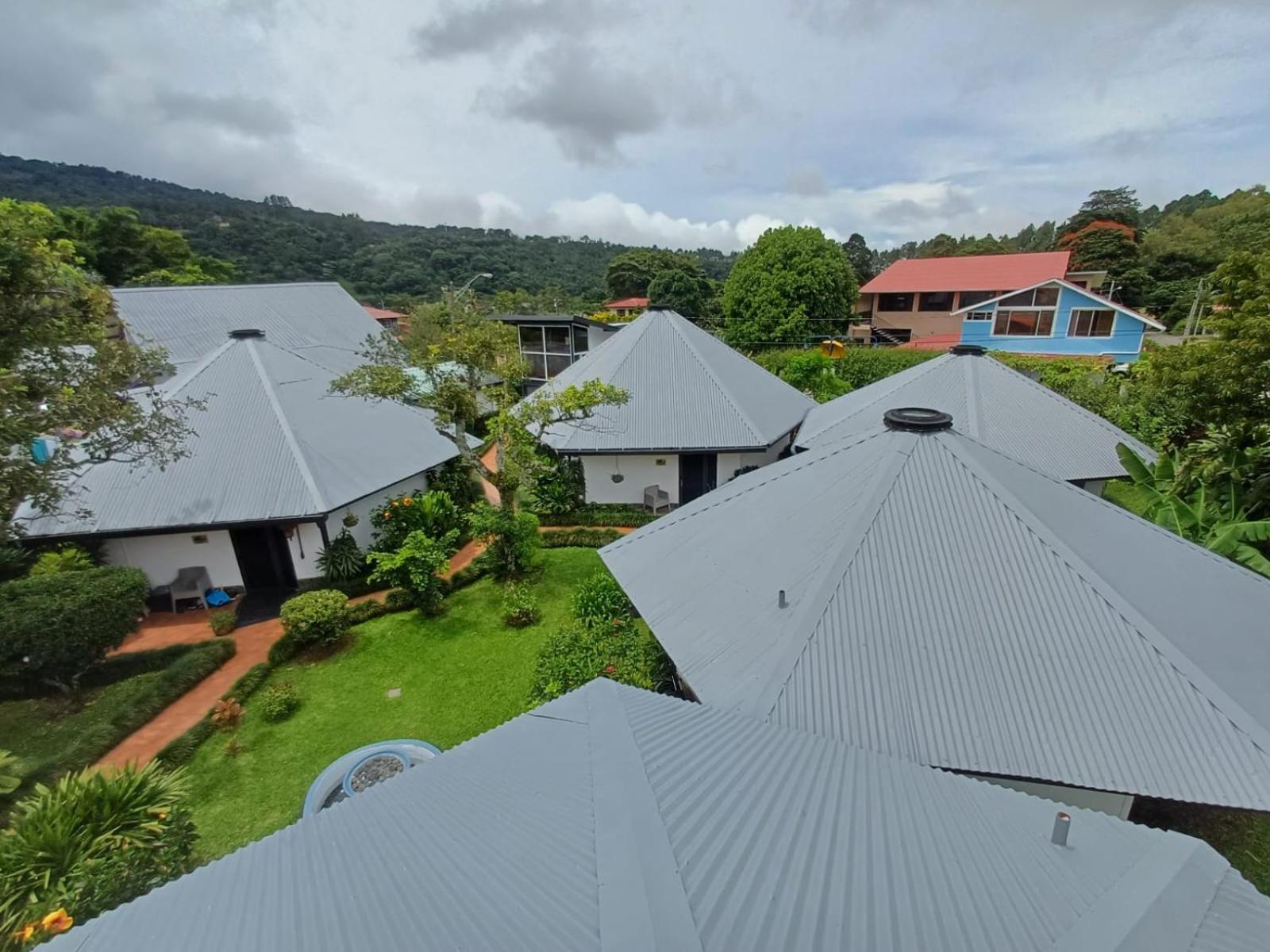 Isla Hotel 4*